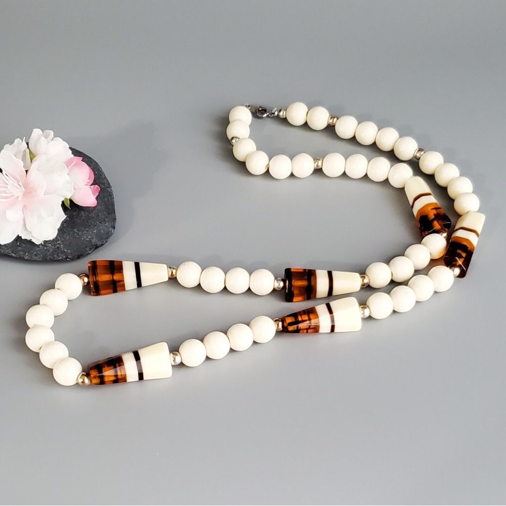 Vintage Rootbeer Lucite Beads Long Necklace 30" Inches Vintage Plastic RARE - Picture 13 of 13
